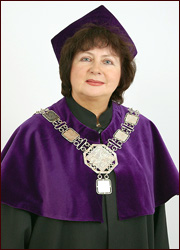 Dziekan doc. dr Elżbieta Orechwa-Maliszewska